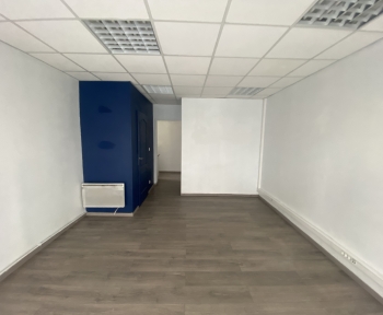 Location Local commercial  pièce Chantilly (60500) - CONNETABLE