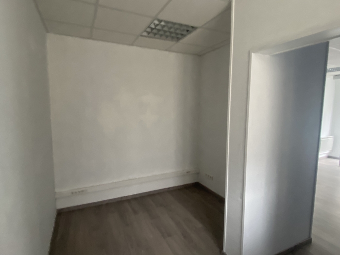 Location Local commercial  pièce Chantilly (60500) - CONNETABLE