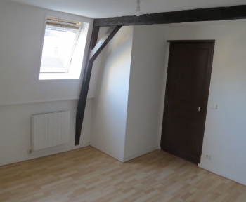 Location Appartement 2 pièces Saint-Quentin (02100) - CENTRE VILLE